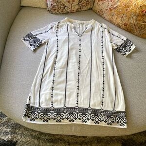 Hinge White and Black Embroidered Tunic Dress